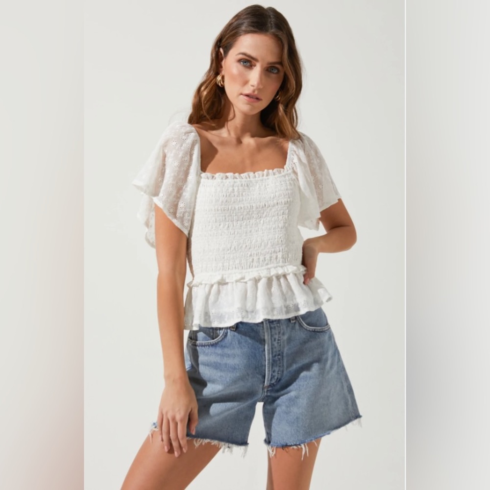 Astr The Label January Smocked Flutter Sleeve Whi… - image 1